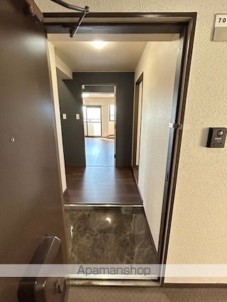 滋賀県大津市一里山１丁目[2LDK/87m2]の玄関