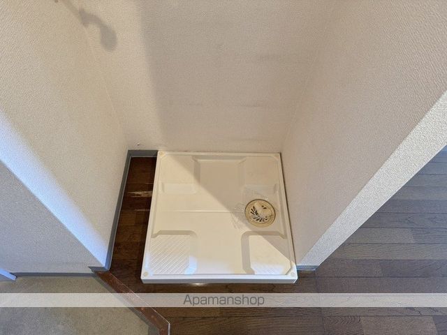 西田土地ビルの内装写真