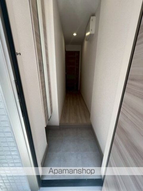 東京都中野区松が丘２丁目[3LDK/59.02m2]の玄関