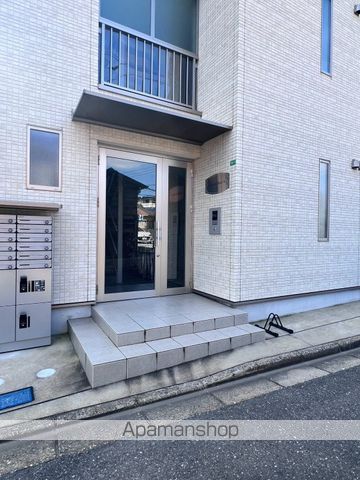 レインボーハートNの玄関写真