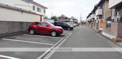 フェイスフル五番館　Ｂ棟[3DK/58.02m2]の駐車場