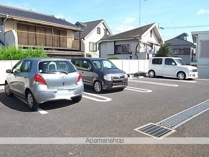 ヴィラ　ジャスティスⅠ[1R/33.16m2]の駐車場