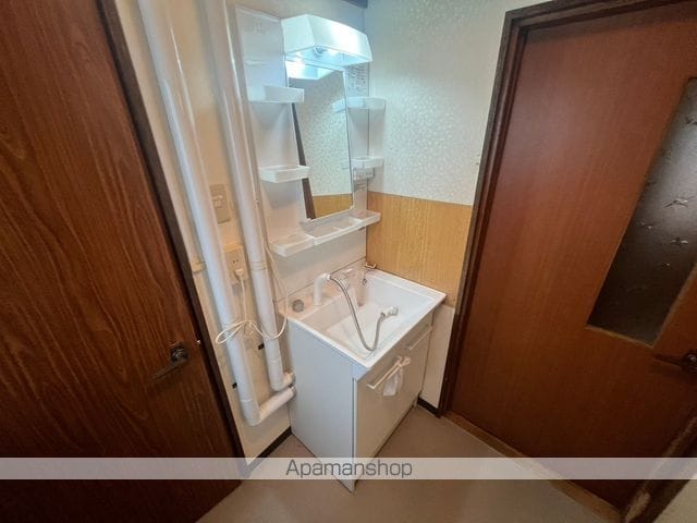 根室本線 新富士駅 徒歩27分 2階建 築52年の内装写真