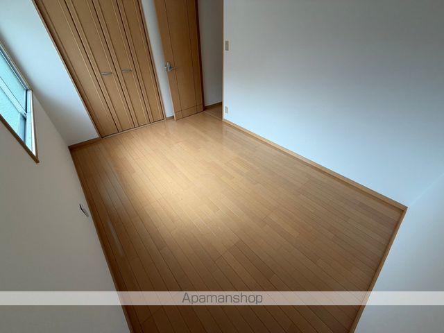 千里泉マンションIの内装写真