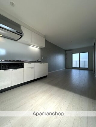 ＡＶＡＮＴＩＯ　ＨＯＮＭＡＣＨＩ[2LDK/45.46m2]のリビング・居間