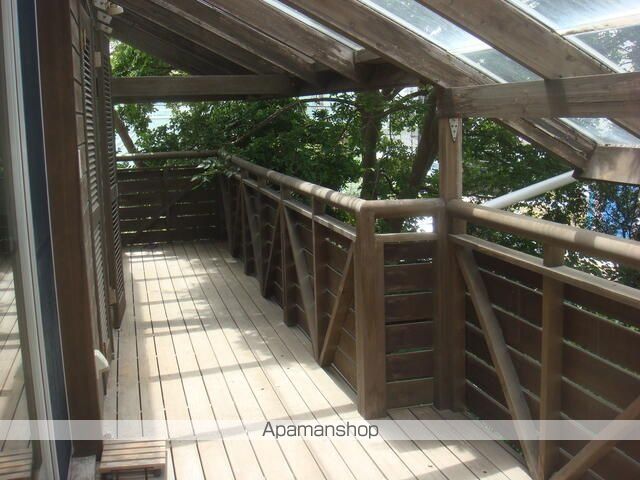 小田急江ノ島線 鵠沼海岸駅 徒歩11分 2階建 築27年の内装写真