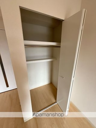 メゾンクレールⅢ[1K/27.94m2]の収納