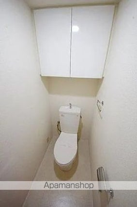 東京都府中市宮町１丁目[3LDK/65.76m2]のトイレ