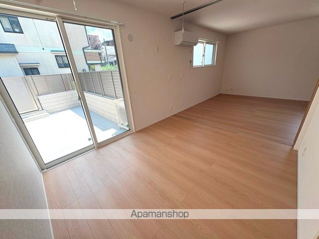 TーRESIDENCE楠葉の内装写真