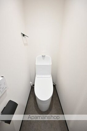 東京都目黒区東山２丁目[1K/25.44m2]のトイレ