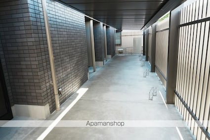 Ｕｒｂａｎ　Ｂｌｉｓｓ（アーバンブリス）[2LDK/52.75m2]の共用部3