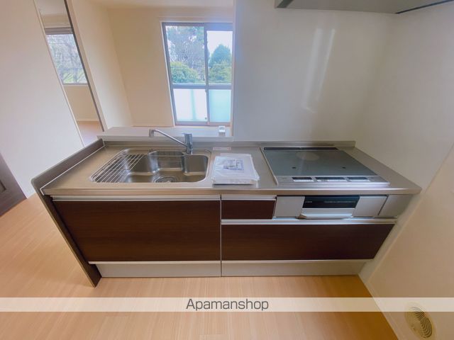 apartment 埼玉県吉川市木売３丁目3-5
地図を見る