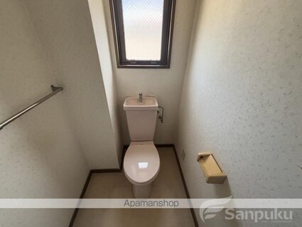 アンビエンテ高岡[3DK/55m2]のトイレ