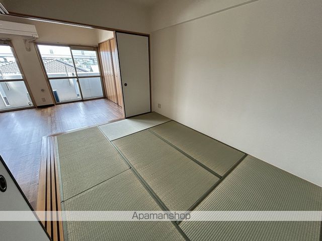 ルーセント向イ山の内装写真