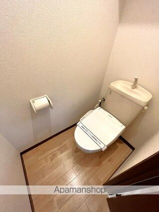 アヴァンツァーレ浦田[1K/24.92m2]のトイレ