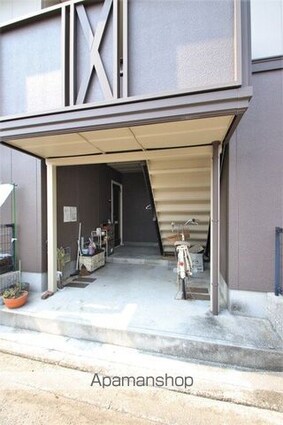 フレグランスくぼた　Ｅ棟[3DK/51.75m2]のエントランス