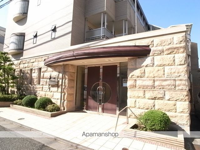 ロクサーヌ北沢の玄関写真