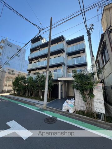 【中野区本町のマンションの外観3】