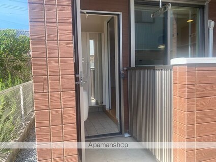 和歌山県御坊市島[1LDK/32.44m2]の玄関