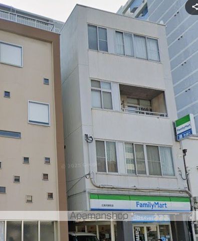 門本マンションの外観写真