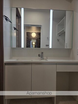 Ｄーｒｅｓｉｄｅｎｃｅ曙町１丁目[1LDK/36.11m2]の洗面所