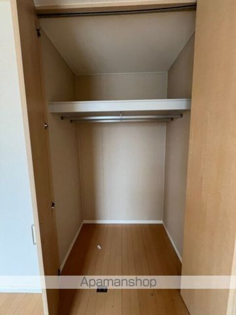 和歌山県和歌山市和歌川町[2LDK/60.18m2]の収納