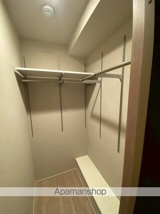 プレミスト千葉公園[3LDK/66.16m2]の収納