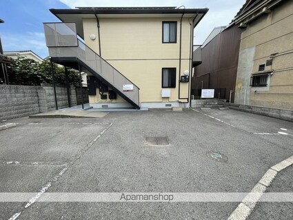 ディアス　カワサキ[1K/24.5m2]の駐車場