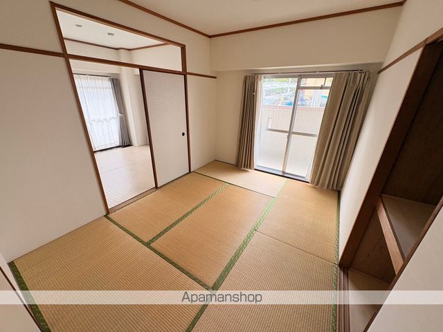 グレースコート男山の内装写真