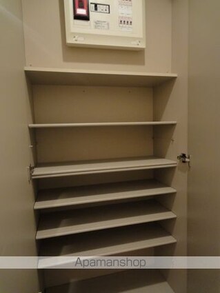 ヴィアーレ勾当台Ⅰ[1LDK/53.95m2]の内装3