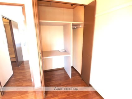 メゾン・ド・ルミエール[1DK/32.24m2]の収納