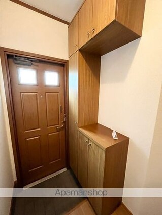 和歌山県和歌山市内原[3LDK/65.57m2]の玄関