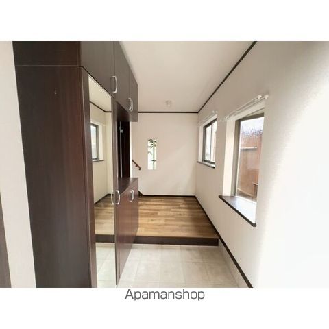 四日市市小古曽町戸建の内装写真
