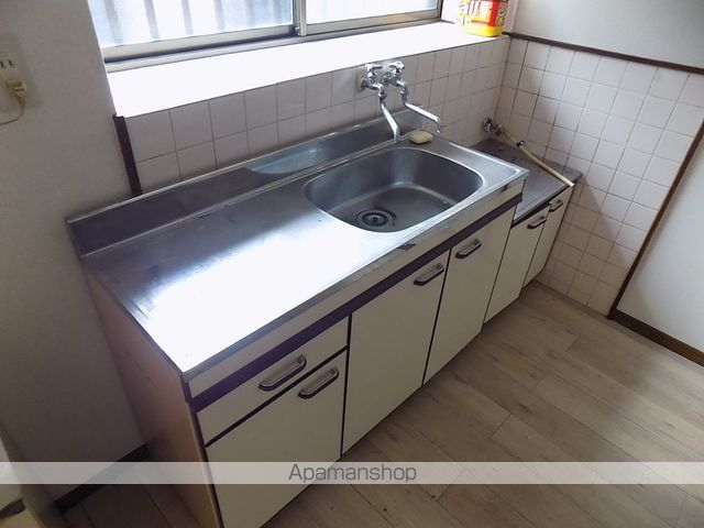 宝地町戸建の内装写真