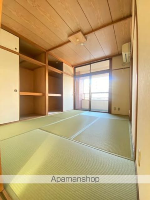 和歌山県和歌山市小松原６丁目[1LDK/53m2]の内装1