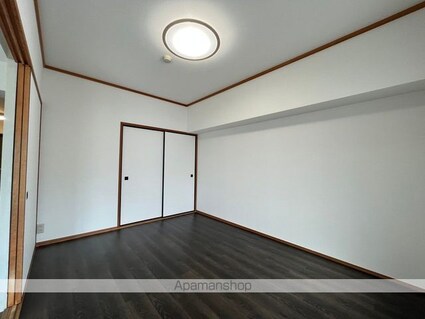 ロイヤルアネックスシエナ[3LDK/65.36m2]の内装4