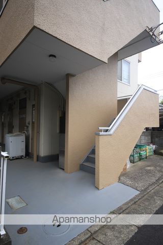 クロノス多摩センターの玄関写真