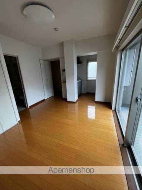 コンシェリアＲ四谷[1R/25.67m2]のリビング・居間