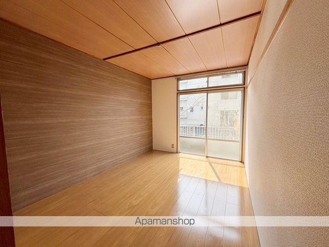 ルーミー湖北1号館の内装写真