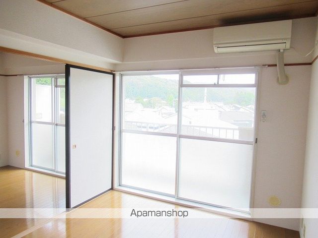 リバーサイド山岸の内装写真