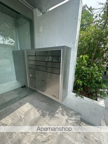 シエル中野坂上の玄関写真