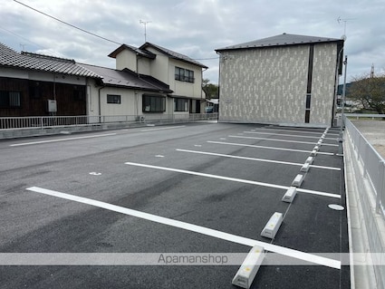 滋賀県甲賀市甲南町深川市場[1LDK/44.72m2]の駐車場