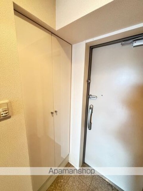 東京都立川市曙町２丁目[1K/28.83m2]の玄関