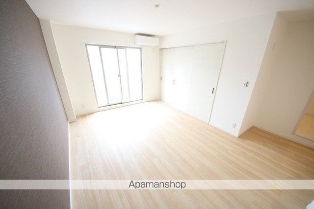 RESIDENCE COURT京橋の内装写真