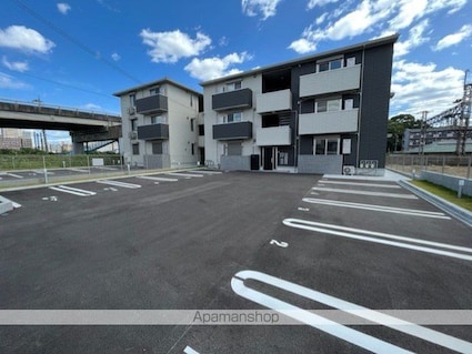 滋賀県草津市草津町[1LDK/32.37m2]の駐車場