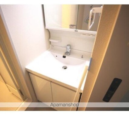 東京都世田谷区三軒茶屋２丁目[1K/25.42m2]の洗面所