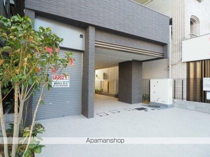 ドエル中野[1DK/30m2]のエントランス