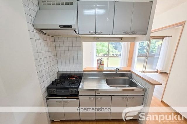 フォブール道後の内装写真