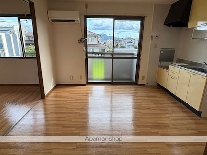 コーポ　チェリッシュ　Ａ[2DK/51.69m2]のリビング・居間