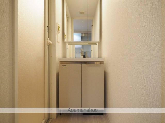 COMFORIA RIB大阪本町の内装写真